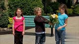 国外恶搞：熊孩子套路好深，作为单身狗的我竟然连个小孩都不如