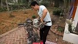 2个发动机改装的摩托车，性能怎么样？听听这声音就知道了