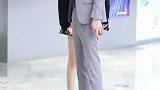 是不是像极高中情侣