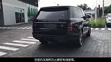 路虎揽胜偶遇750万库里南，两车同时停下，差距“一目了然”！