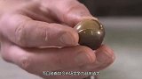 顶级大厨制作“巧克力花”，浇下奶茶时，才是震撼的开始！