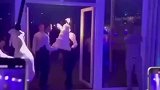不可预知的生活，即使以后再多的未知，我很高兴和你一起走！