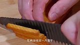 买回来的香干不要直接下锅炒，多加一个步骤，鲜嫩入味好吃极了