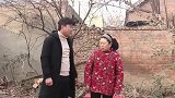 老人不能挣钱被儿子赶去捡垃圾，侄女接回家照顾，去世后惊喜来了