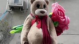 跳完舞蹈就正式出发，出发下一个场地接着跳