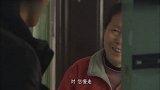 大妈敲错门，罪犯将其残忍杀害，看完惊出冷汗