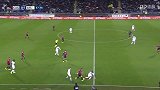 第57分钟亚特兰大球员弗鲁勒抢断成功