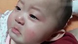 宝宝莫名其妙被妈妈骂了，小表情无比委屈，一忍再忍终于忍无可忍