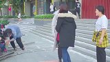 穿盔甲的少女花絮：桑湛、孟娜相撞的幕后，剧组用了好多羽绒毛