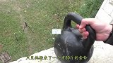 诺基亚到底有多坚硬？牛人将50斤壶铃砸下去，结果意外了！