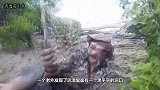 女子赶海时发现沙滩上有个钥匙孔，一铲子下去，下秒乐坏了