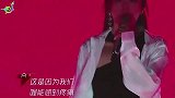 张含韵难怪那么火，两年前初登央视，一嗓子把这首歌唱火了