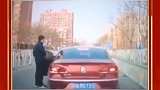 中途更换司机，结果女司机没换挡，老司机都拉不回来