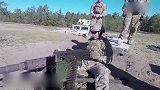 美国大兵重机枪实弹射击训练，躺着操控才是亮点