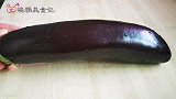 今天才知道，炒茄子不用油炸，学会这个小技巧，不吸油不油腻