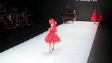 北京时装周开幕首秀中国传统文化元素融入高定设计