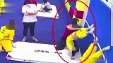 6岁女童报班习武练倒立，多次摔倒致下肢截瘫？武馆反悔：与我无关