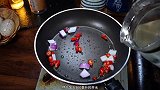 芥菜的家常做法，简单又好喝的芥菜豆腐汤，清爽开胃