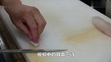 日本厨师玩极限挑战，把剧毒河豚做成生鱼片，想想都害怕