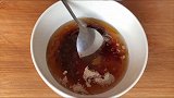 最近很火的洋葱鸡蛋吃法，饭店一盘38，在家成本不到5元，真香
