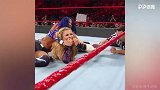 这种妹子千万别惹！WWE女选手一招锁喉太狠了！