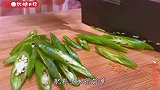 鸭肠怎样做才脆嫩？原来技巧这么简单，出锅香脆爽口真解馋！