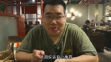 北京儿时的烤串味道，从烤好到入嘴不超过10秒，佐料也只有3种