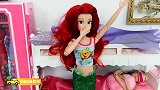 芭比娃娃和迪士尼公主换上了漂亮的衣服，难道是要一起聚餐吗？
