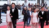 花式催婚胡歌父亲跟你走红毯的姑娘不错，确实很不错