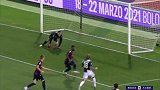 第7分钟尤文图斯球员迪巴拉射门 - 打偏
