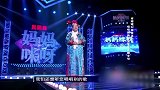 大妈挑战龚琳娜神曲，原唱突然现身，大妈喜极而泣