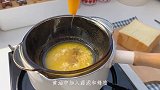 黄油蒜香吐司+奶油南瓜汤