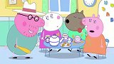 猪爸爸山角下把球打进了房间里，猪妈妈的茶杯里，哈哈