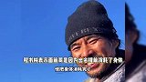 网红“面筋哥” 去世妻子哭成泪人，没钱买墓地，骨灰至今放在家中