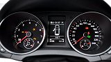你知道当汽车仪表盘上显示100km/h时实际车速是多少吗？