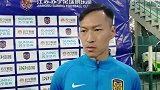 “可怜”吴曦睡觉腿抽筋 还未脱离长途跋涉带来的疲惫感