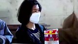 女子怕辐射号召全体抗议，赶走基站后无信号
