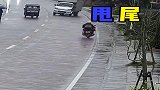雨天大漂移，看下头盔有多重要！