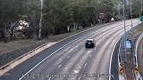 高速应急车道换胎，还被扣12分？交警：这些常识不懂
