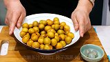 刚知道，剥龙眼原来如此简单，轻轻一转就剥开，简单快速还不脏手