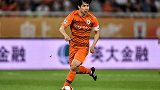 第二春！ 关键传球+抢断双项第一 如今的三哥已是国足队长