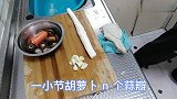色白如玉的山药炒香菇鲜香浓郁、沁人心脾、入口绵糯