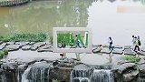那英心急八卦张艺兴杨紫，黄磊喊艺兴叫大妈，那英吐槽没法聊了