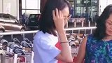 李现的堂妹你们认识吗，好漂亮好和蔼，给粉丝签名还蹲下来