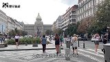 法国美女第一次来中国，看到兵哥哥跳床的方式，瞬间被迷住