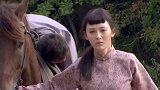 叫花子要进军部，被哨兵嘲笑阻拦，哪料军官赶到却对哨兵破口大骂