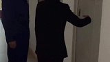学生扮奥特曼宿舍煮饺子被抓