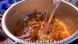 泡菜肥牛锅，一碗米饭都不够。