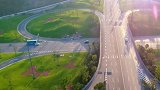 四川最“任性”的城市，每年迎来上千万游客，就是不建火车站
