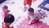 “穷人家的孩子早当家”，孩子多的家庭也需要姐姐照顾弟弟妹妹～双胞胎 四胞胎